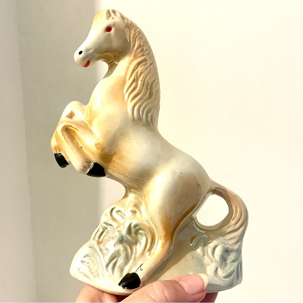 🐴🐴🤎Vintage Lusterware Ceramic Rearing Horse Figurine Iridescent Sheen Brazil